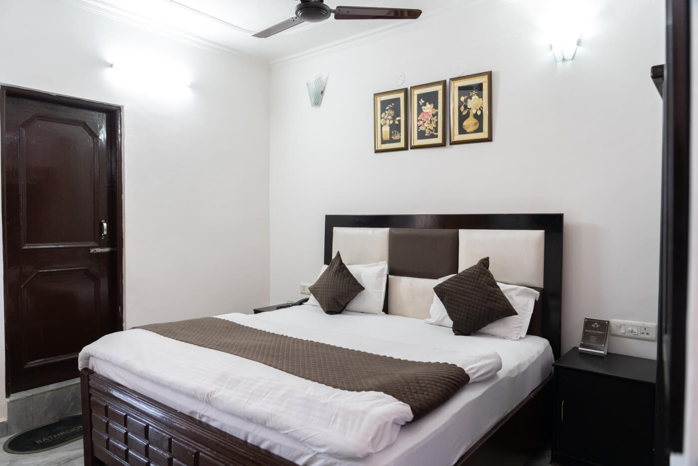 room-ompalace-02
