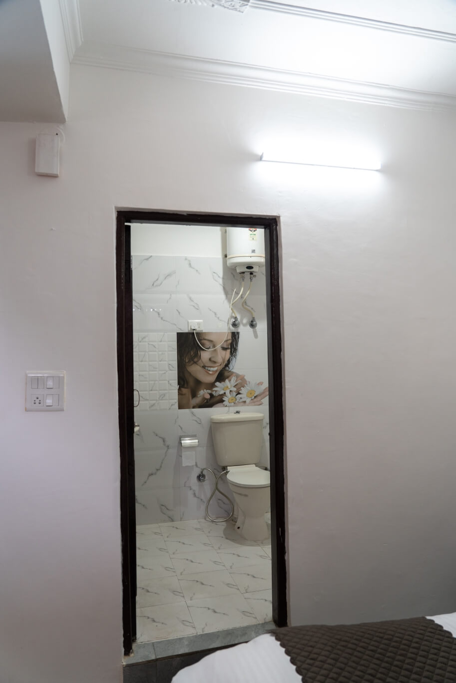 room-ompalace-10