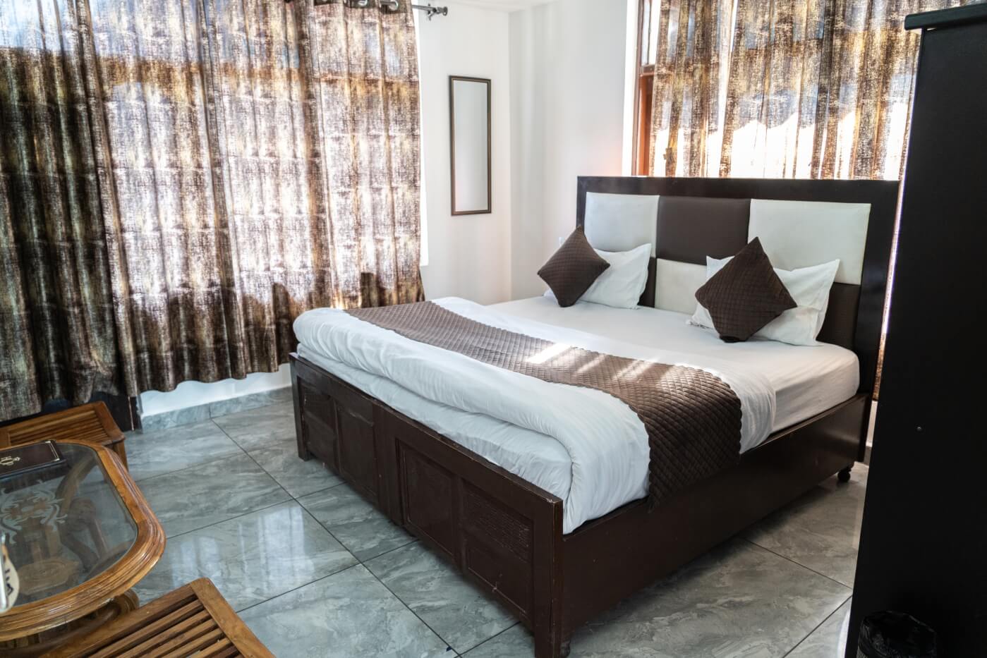 room-ompalace-17