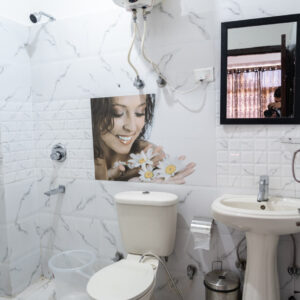 room-ompalace-23