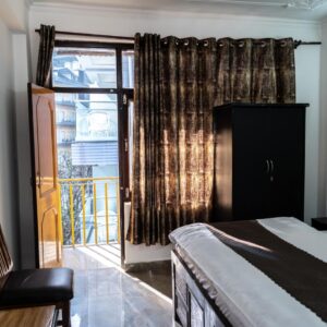 room-ompalace-27