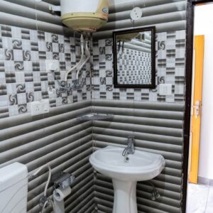 room-ompalace-61